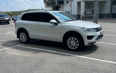 Volkswagen Touareg III, 2015 год, 2 750 000 рублей, 3 фотография