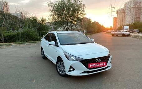 Hyundai Solaris II рестайлинг, 2020 год, 1 450 000 рублей, 7 фотография