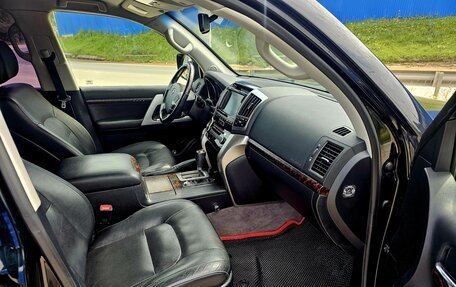 Toyota Land Cruiser 200, 2014 год, 3 595 000 рублей, 3 фотография