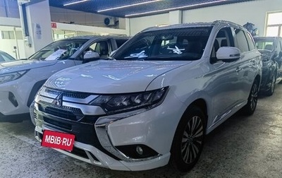 Mitsubishi Outlander III рестайлинг 3, 2022 год, 2 650 000 рублей, 1 фотография