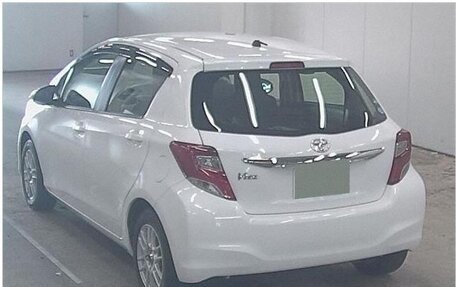 Toyota Vitz, 2016 год, 895 000 рублей, 10 фотография