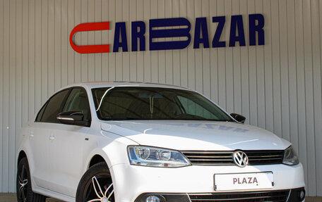 Volkswagen Jetta VI, 2013 год, 939 000 рублей, 2 фотография