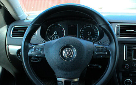 Volkswagen Jetta VI, 2013 год, 939 000 рублей, 5 фотография