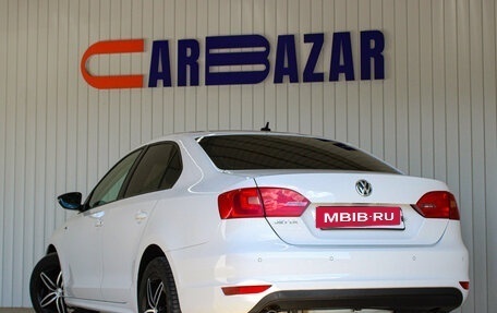 Volkswagen Jetta VI, 2013 год, 939 000 рублей, 4 фотография
