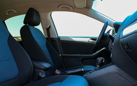 Volkswagen Jetta VI, 2013 год, 939 000 рублей, 19 фотография