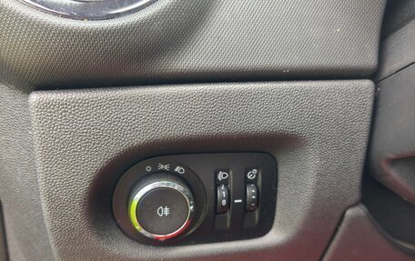 Opel Corsa D, 2012 год, 600 000 рублей, 10 фотография