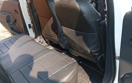 Renault Logan II, 2018 год, 1 150 000 рублей, 11 фотография