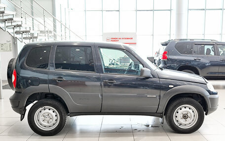 Chevrolet Niva I рестайлинг, 2016 год, 685 000 рублей, 5 фотография