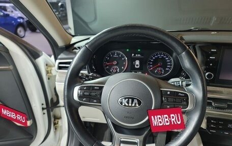 KIA K5, 2021 год, 2 500 000 рублей, 10 фотография