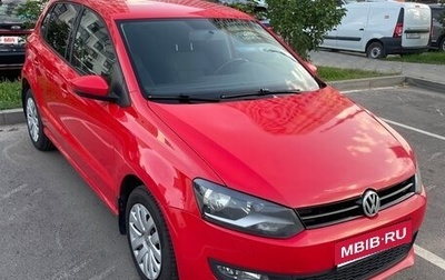 Volkswagen Polo VI (EU Market), 2013 год, 900 000 рублей, 1 фотография
