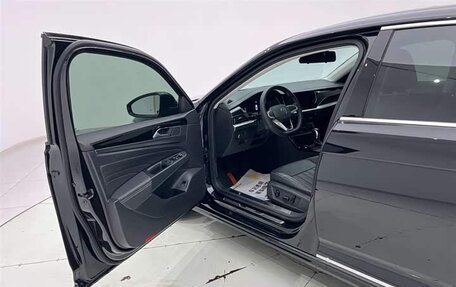 Volkswagen Passat B8 рестайлинг, 2022 год, 2 340 000 рублей, 20 фотография