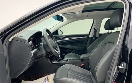 Volkswagen Passat B8 рестайлинг, 2022 год, 2 340 000 рублей, 15 фотография