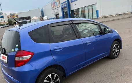 Honda Fit III, 2010 год, 870 000 рублей, 3 фотография