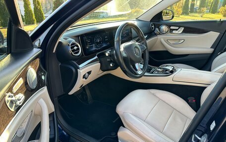Mercedes-Benz E-Класс, 2016 год, 2 950 000 рублей, 2 фотография