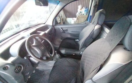 Peugeot Partner II рестайлинг 2, 2003 год, 300 000 рублей, 4 фотография