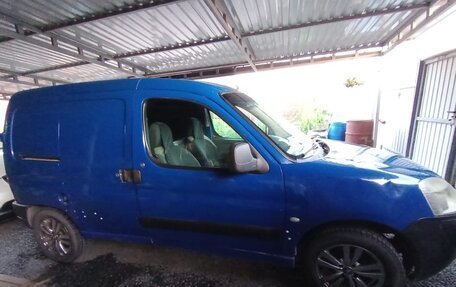 Peugeot Partner II рестайлинг 2, 2003 год, 300 000 рублей, 2 фотография