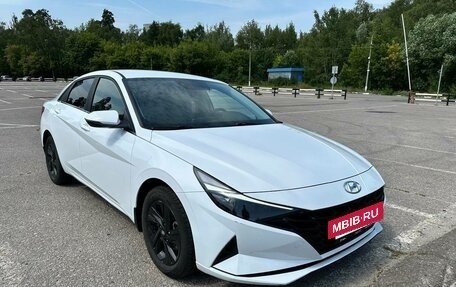 Hyundai Elantra, 2021 год, 1 850 000 рублей, 4 фотография
