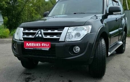 Mitsubishi Pajero IV, 2014 год, 2 350 000 рублей, 3 фотография
