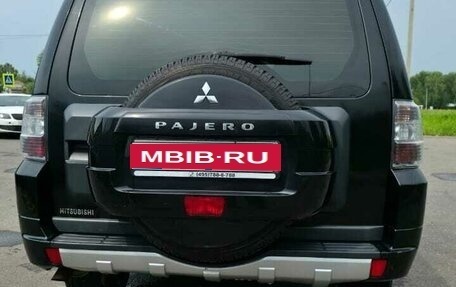 Mitsubishi Pajero IV, 2014 год, 2 350 000 рублей, 9 фотография