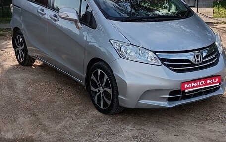 Honda Freed I, 2012 год, 1 100 000 рублей, 15 фотография
