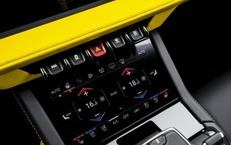 Lamborghini Urus I, 2025 год, 47 200 000 рублей, 23 фотография