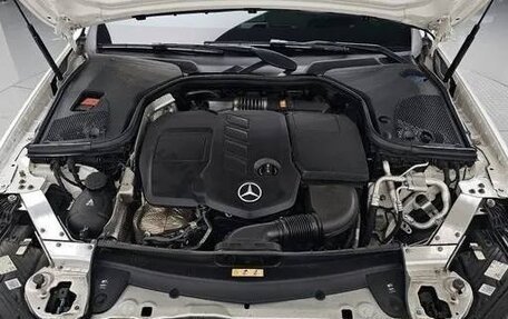 Mercedes-Benz E-Класс, 2020 год, 3 600 000 рублей, 15 фотография