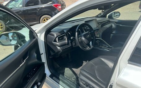 Toyota Camry, 2020 год, 2 900 000 рублей, 13 фотография