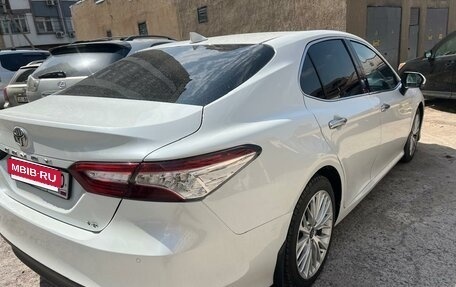 Toyota Camry, 2020 год, 2 900 000 рублей, 3 фотография