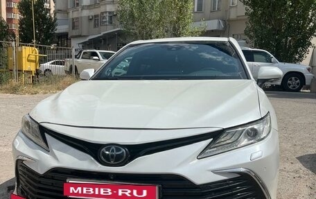 Toyota Camry, 2020 год, 2 900 000 рублей, 5 фотография