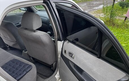 Mazda Familia, 2002 год, 240 000 рублей, 4 фотография