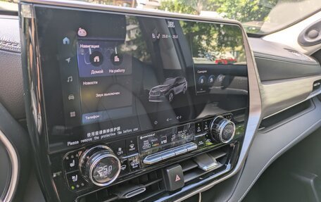 Toyota Highlander, 2024 год, 5 450 000 рублей, 9 фотография