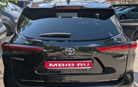 Toyota Highlander, 2024 год, 5 450 000 рублей, 4 фотография