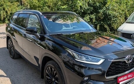 Toyota Highlander, 2024 год, 5 450 000 рублей, 2 фотография