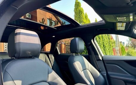 Jaguar F-Pace, 2017 год, 2 990 000 рублей, 7 фотография