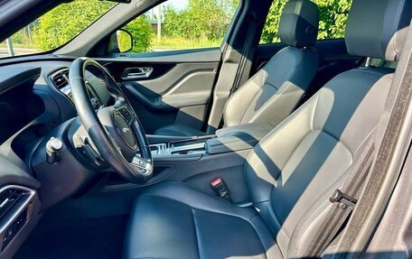 Jaguar F-Pace, 2017 год, 2 990 000 рублей, 6 фотография