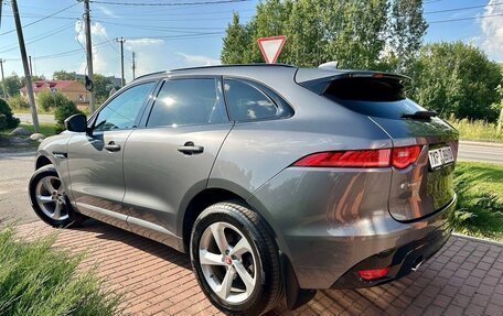 Jaguar F-Pace, 2017 год, 2 990 000 рублей, 27 фотография
