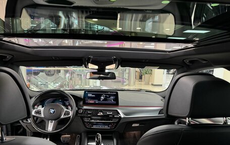 BMW 5 серия, 2022 год, 7 100 000 рублей, 16 фотография