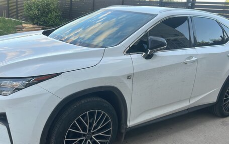 Lexus RX IV рестайлинг, 2018 год, 3 800 000 рублей, 4 фотография