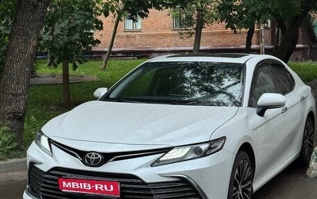 Toyota Camry, 2022 год, 2 600 000 рублей, 1 фотография