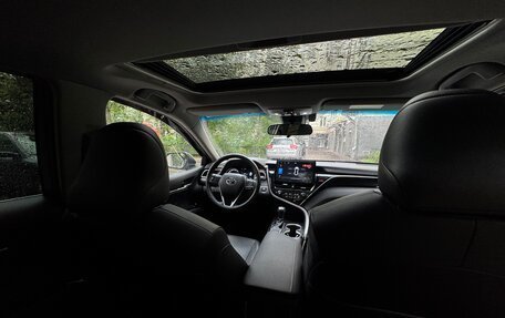 Toyota Camry, 2022 год, 2 600 000 рублей, 6 фотография