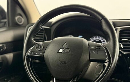 Mitsubishi Outlander III рестайлинг 3, 2021 год, 1 830 000 рублей, 17 фотография