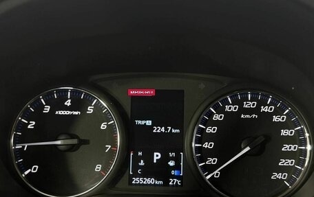 Mitsubishi Outlander III рестайлинг 3, 2021 год, 1 830 000 рублей, 9 фотография