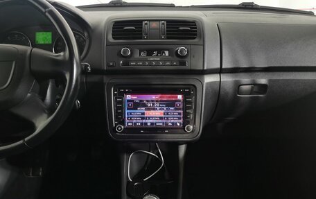 Skoda Fabia II, 2011 год, 595 150 рублей, 11 фотография