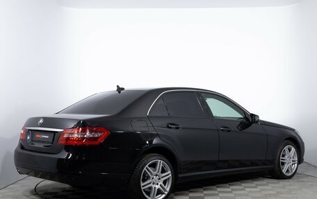 Mercedes-Benz E-Класс, 2011 год, 1 170 000 рублей, 5 фотография