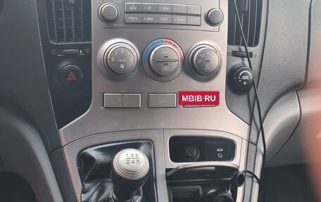 Hyundai H-1 II рестайлинг, 2008 год, 1 450 000 рублей, 14 фотография