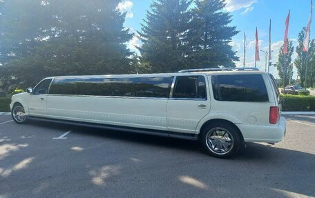 Lincoln Navigator, 2001 год, 1 100 000 рублей, 8 фотография