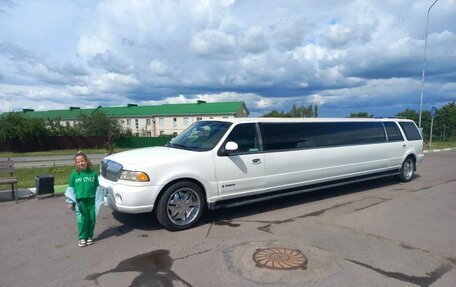 Lincoln Navigator, 2001 год, 1 100 000 рублей, 3 фотография