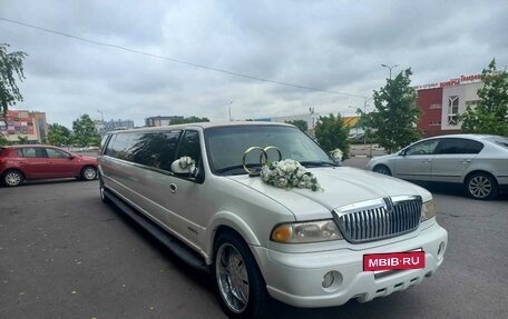 Lincoln Navigator, 2001 год, 1 100 000 рублей, 2 фотография