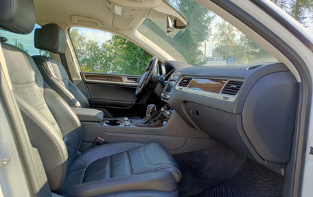Volkswagen Touareg III, 2015 год, 2 520 000 рублей, 15 фотография