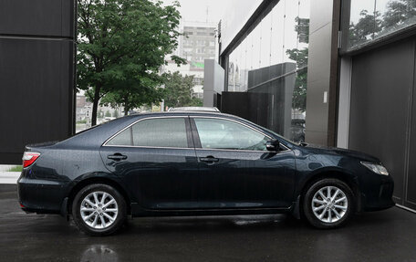 Toyota Camry, 2017 год, 2 395 000 рублей, 4 фотография